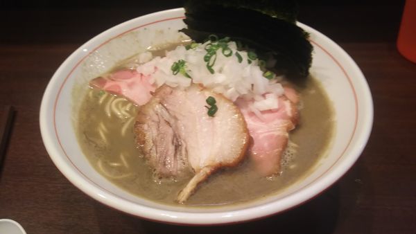 「濃厚煮干し蕎麦　チャーシュー・のりトッピング」@零一弐三の写真