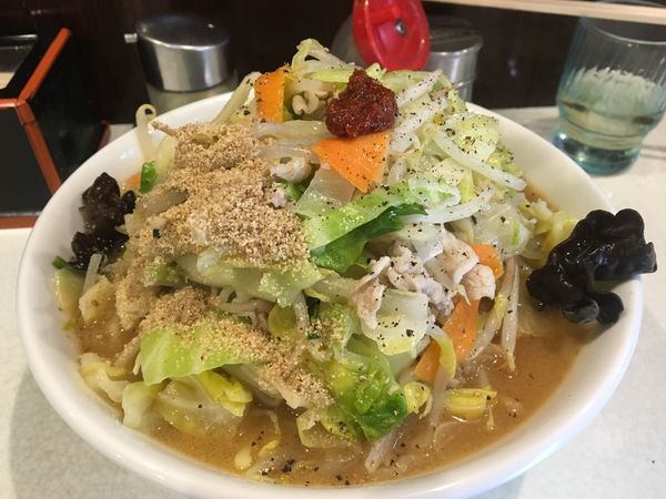 「みそたんめん(中盛＋太麺)」@麺処 まるよし商店の写真