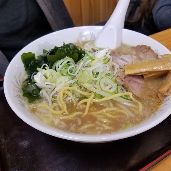 「豚骨醤油」@北海とんこつらーめん 純輝 白井店の写真