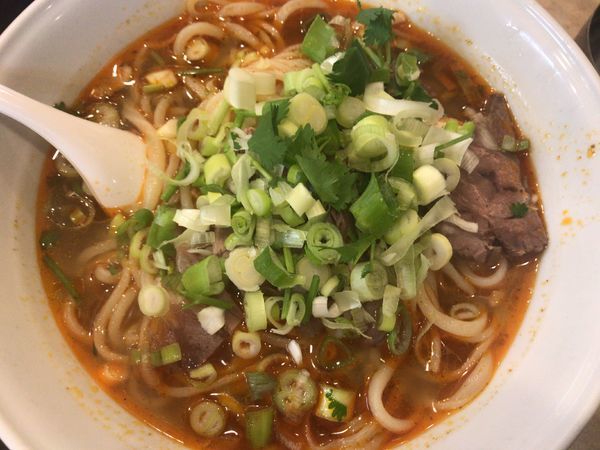 「蘭州牛肉ラーメン1000円」@北京の写真