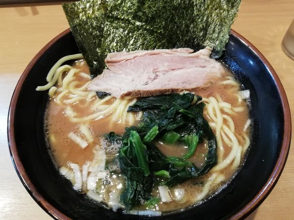「ラーメン(並)」@横浜家系らーめん 武道家 賢斗の写真