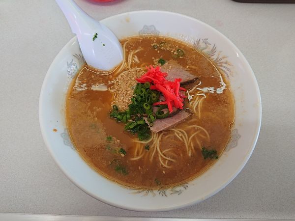 「らーめん＋替え玉 600円＋160円」@長浜ら〜めん とんこつ屋の写真