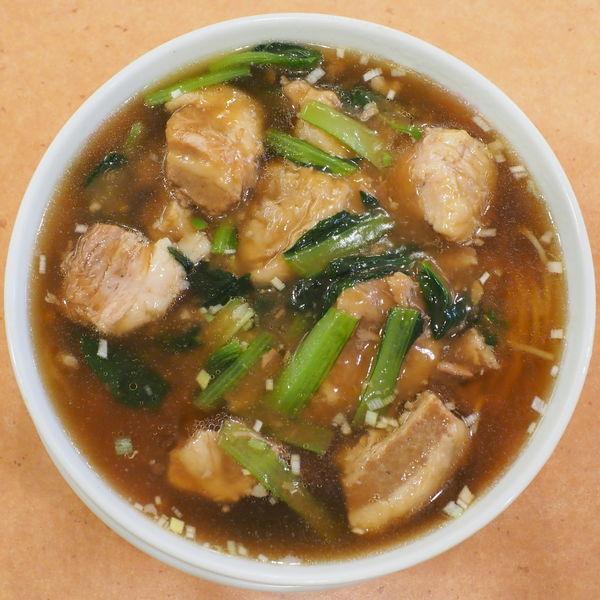 「裏メニュー　三元豚の角煮麺　大盛　※普通麺を選択」@鳳林の写真