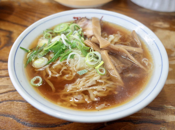 「ラーメン…700円、カツ丼…950円」@王ちゃんの写真