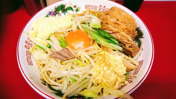 「汁なし豚入り(ヤサイ少なめ・ニンニク)・粉チーズ」@ラーメン二郎 湘南藤沢店の写真