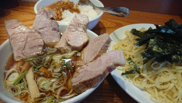 「チャーざる＋チキンカレー」@神田らぁめん 悠 HARUKAの写真