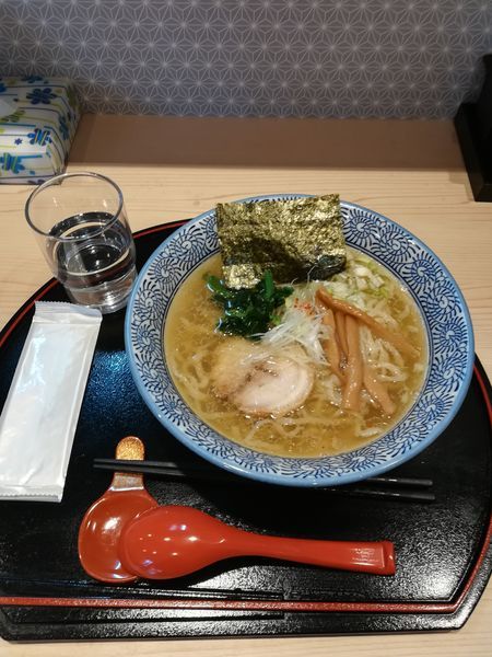 「煮干し塩そば（大盛）780円」@麺匠 極の写真