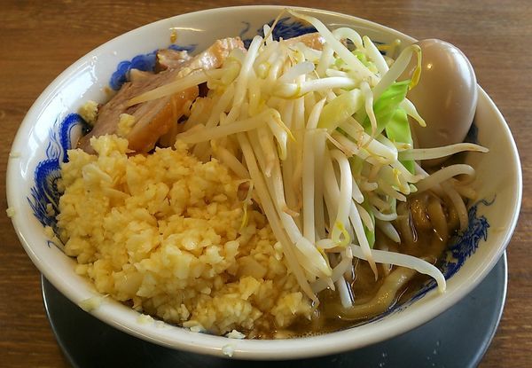 「豚玉ラーメン ﾆﾝﾆｸ×3」@ジャンクガレッジ 越生店の写真