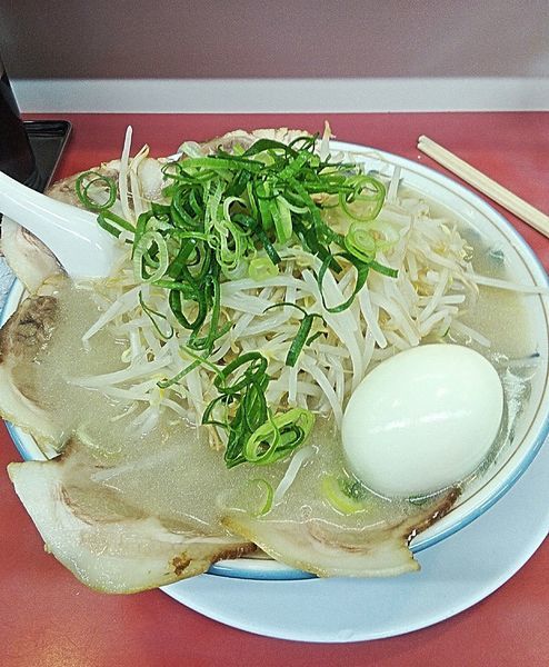 「特製ラーメン 800円＋ゆで卵 50円」@ラーメン福 内田橋店の写真