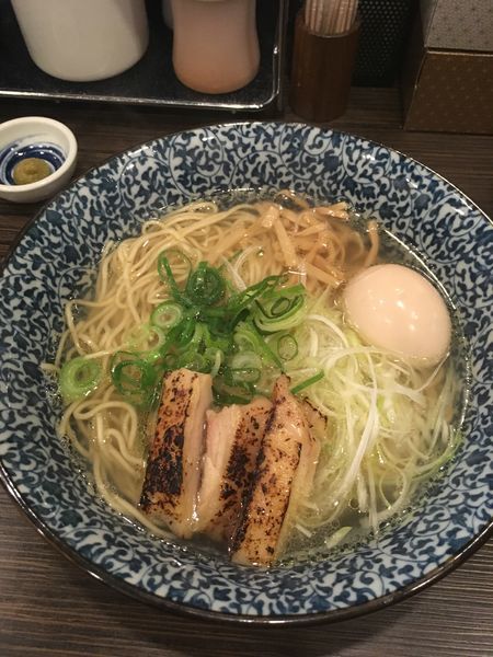 「あっさり鶏そば（+味玉）」@鶏そば 一瑳の写真