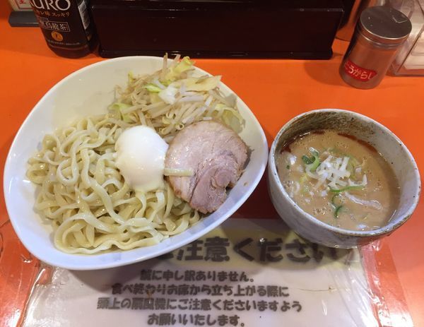 「つけ麺 醤油豚一切れ温玉付き(ニンニク少しネギラー油)」@ちばからの写真