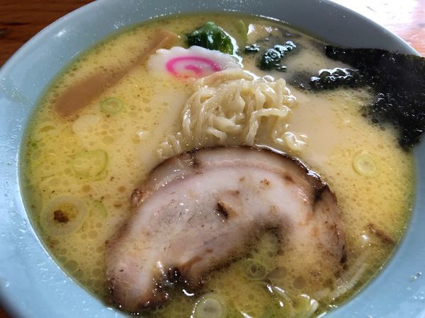 「濃厚鶏白湯ラーメン850円」@佐野らーめん 麺屋 翔稀の写真
