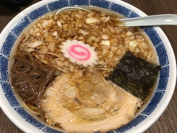 「薬味ラーメン」@中華そば専門店 味幸 新宿御苑店の写真