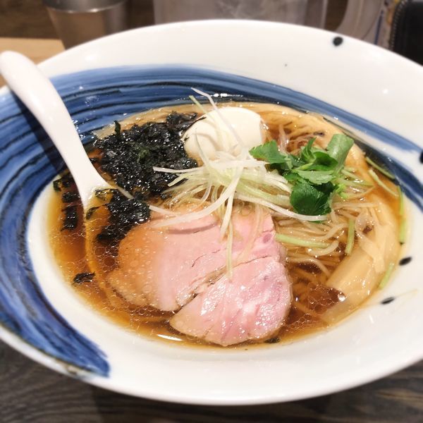 「真鯛味玉醤油らーめん」@麺屋 翔 みなとの写真