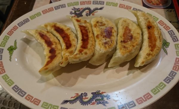 「特製餃子(六個)320円」@ラーメン王の写真