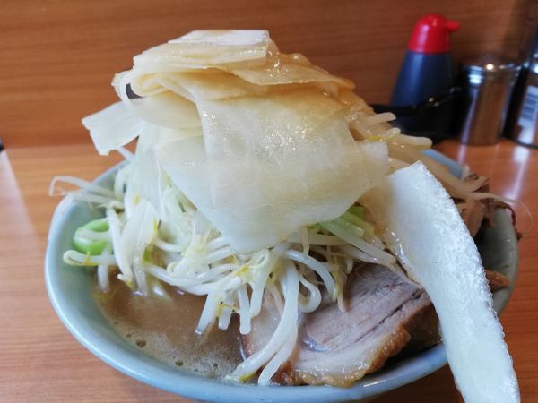 「小ラーメン＋だいすけはん＋炙崩豚」@ラーメン二郎 八王子野猿街道店2の写真