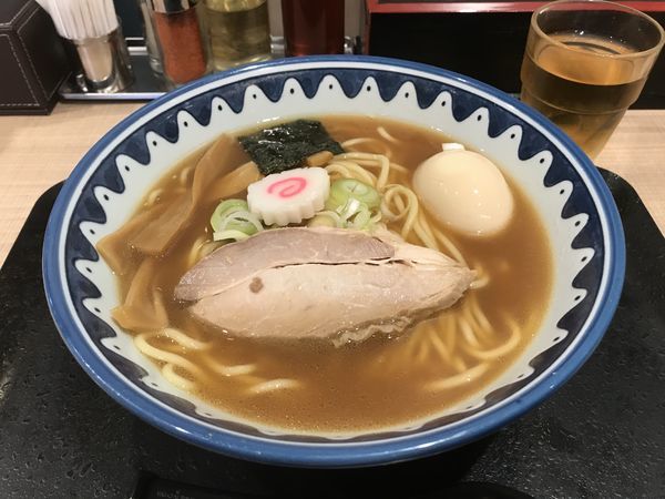 「半熟煮玉子ラーメン」@羽田大勝軒の写真