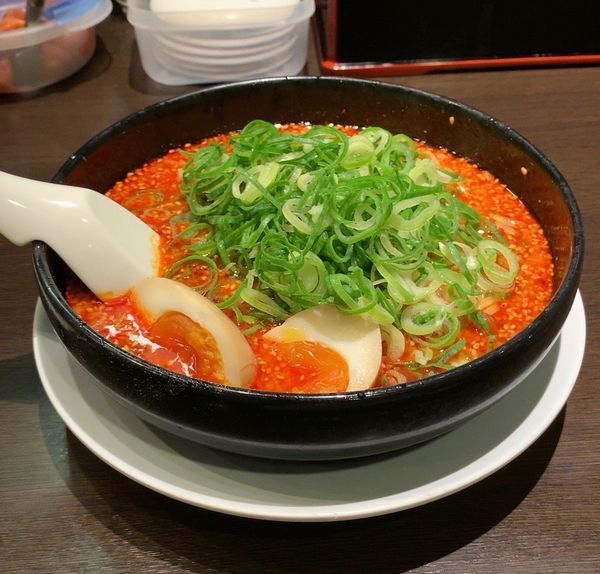 「赤味噌ラーメン ネギ増し」@来来亭 千葉花見川店の写真