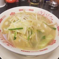 野菜たっぷりタンメン(麺少なめ)