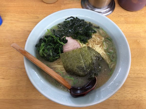 「ラーメン(450円)+ほうれん草(150円)」@ラーメンショップ 練間の写真