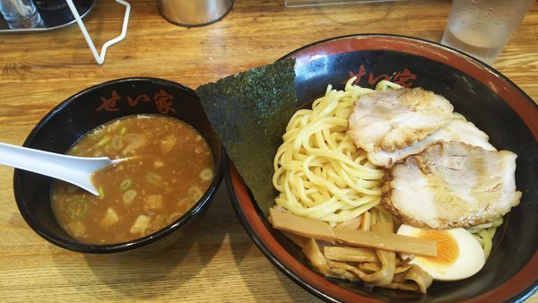 「つけ麺 中  チャーシュートッピング」@せい家 下総中山店の写真