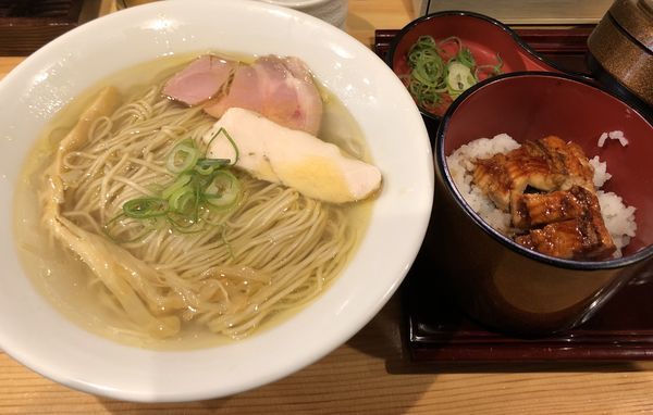 「塩そば +ひつまぶしセット」@自家製麺 竜葵の写真