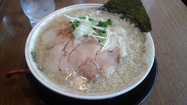 「煮干し鬼脂中華そば(900円）」@TETSU 品川店の写真