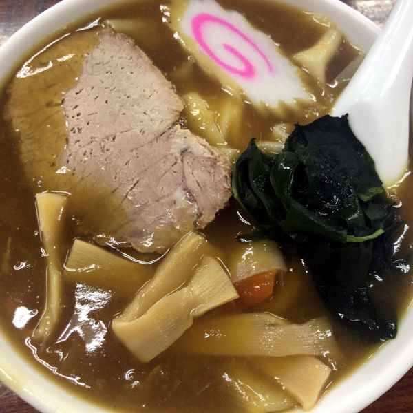 「カレーラーメン（ひもかわ）　650円」@手打ちラーメン 足利麺の写真