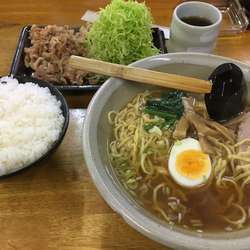 ら〜めん+生姜焼き定食