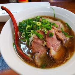 生醤油ラーメン　650円