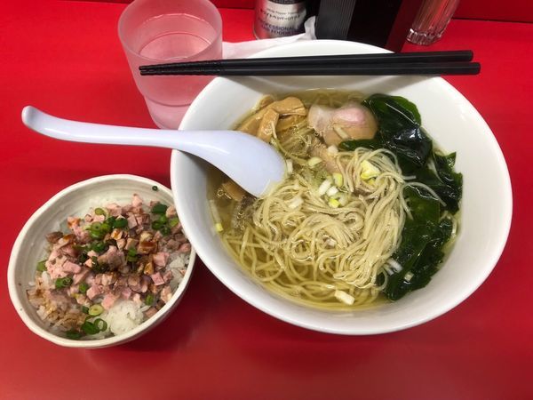 「塩ラーメン+チャーシューご飯」@らーめん えんやの写真
