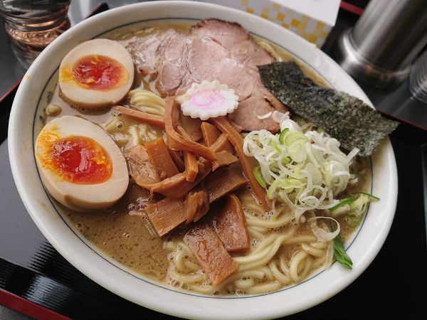 「濃厚煮干しラーメン塩 大盛、味玉 900円」@青森大勝軒 サンロード青森店の写真