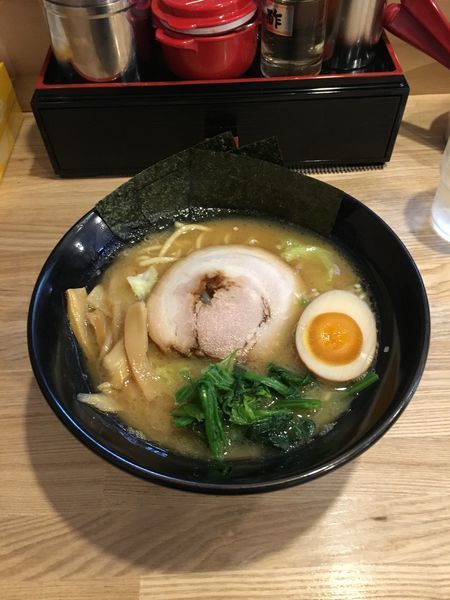 「豚骨醤油ラーメン」@らーめん 麺GO家 白石店の写真