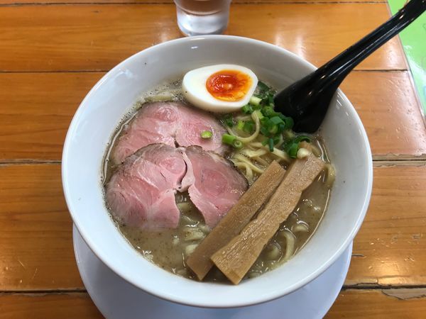 「こくまろ塩らーめん 大盛り」@俺のラーメンあっぱれ屋の写真