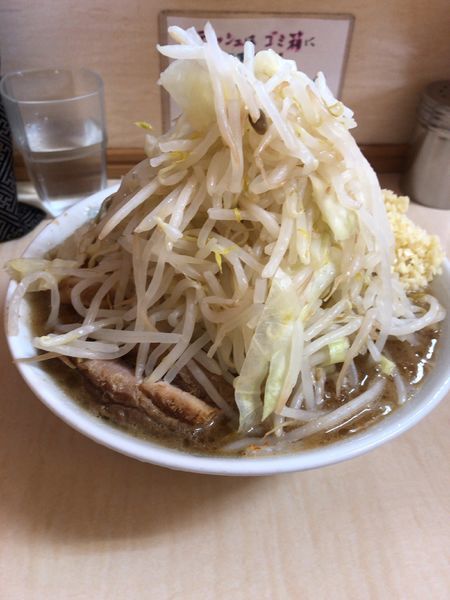 「小ブタ・ヤサイ ニンニク マシ」@ラーメン二郎 京成大久保店の写真