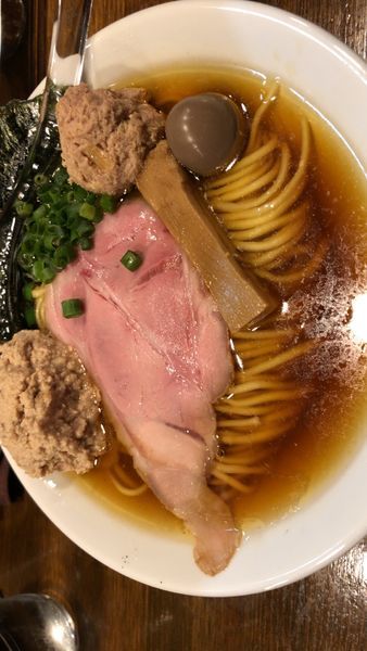 「鳥醤油らぁ麺 麺160g 具沢山 600円 限定60杯」@Soupmenの写真