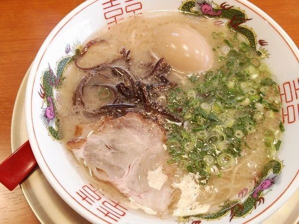 「博多長浜ガツンラーメン＋味玉」@博多ラーメン ガツン 扇橋店の写真