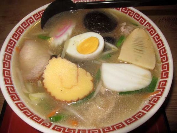 「五目中華ソバ　650円」@さかえやの写真