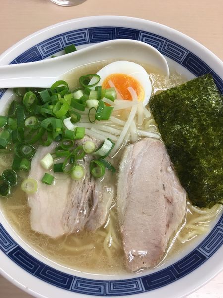 「塩とんこつラーメン」@八作の写真