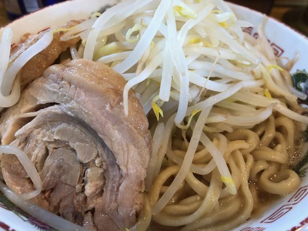 「小ラーメン＋ニンニク」@ラーメン神豚 関東学院前店の写真