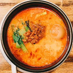 たんや特製坦々麺（普通）＋味玉子＋半ライス（サービス）