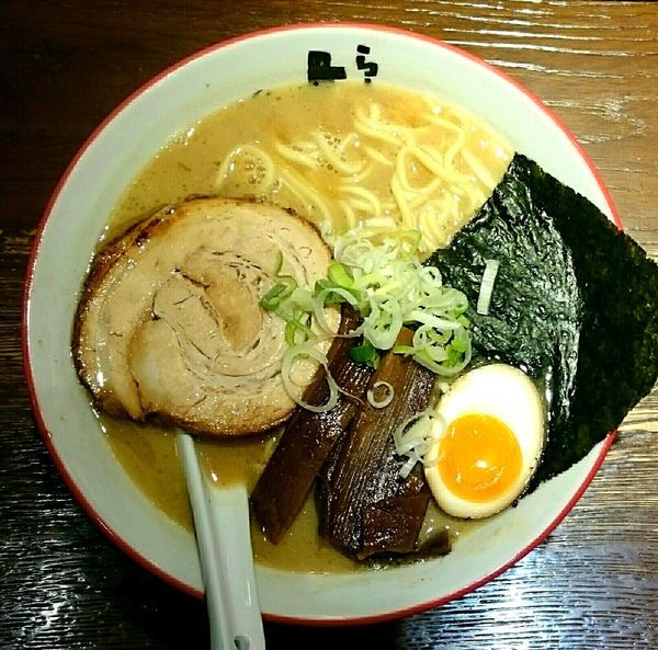 「豚骨らーめん」@らーめん よし丸の写真