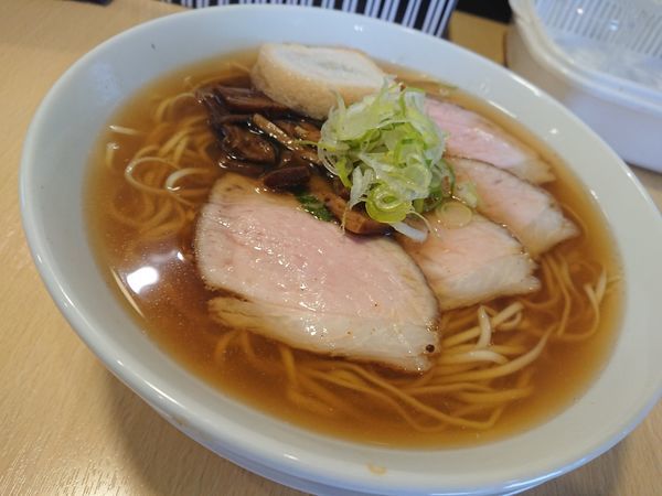 「細中華そば 550円」@西中華そば店の写真