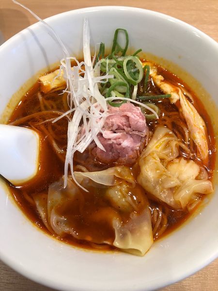 「限定 辛紅海老らぁ麺 ワンタン入り」@らぁ麺 鳳仙花の写真