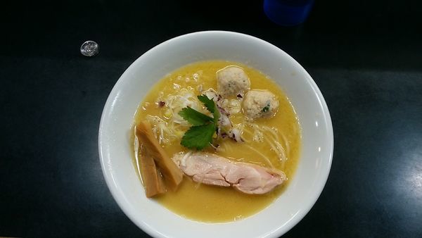 「川名卒業限定｢鶏とチェリー｣ 1000円+和え玉(鶏油)」@麺処 晴の写真