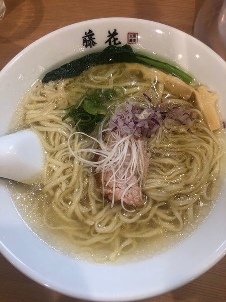 「塩らぁめん」@支那蕎麦屋 藤花の写真