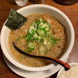 芳香醤油 700円　小ごはん50円