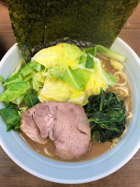 「ラーメン キャベツ盛」@横浜らーめん 渡来武の写真