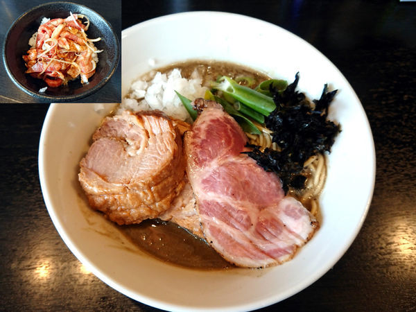 「濃厚そば＋厚切り豚＋豚めし」@陽はまたのぼるの写真