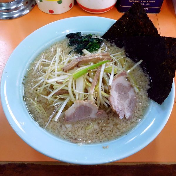 「こてこてラーメン（600円）千切り長ねぎ（150円）柔らかめ」@ラーメンショップ 成瀬が丘店の写真
